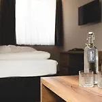 Residenz Gramaser Gmbh アパートホテル イシュグル