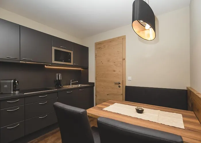 Residenz Gramaser Gmbh ايشجل